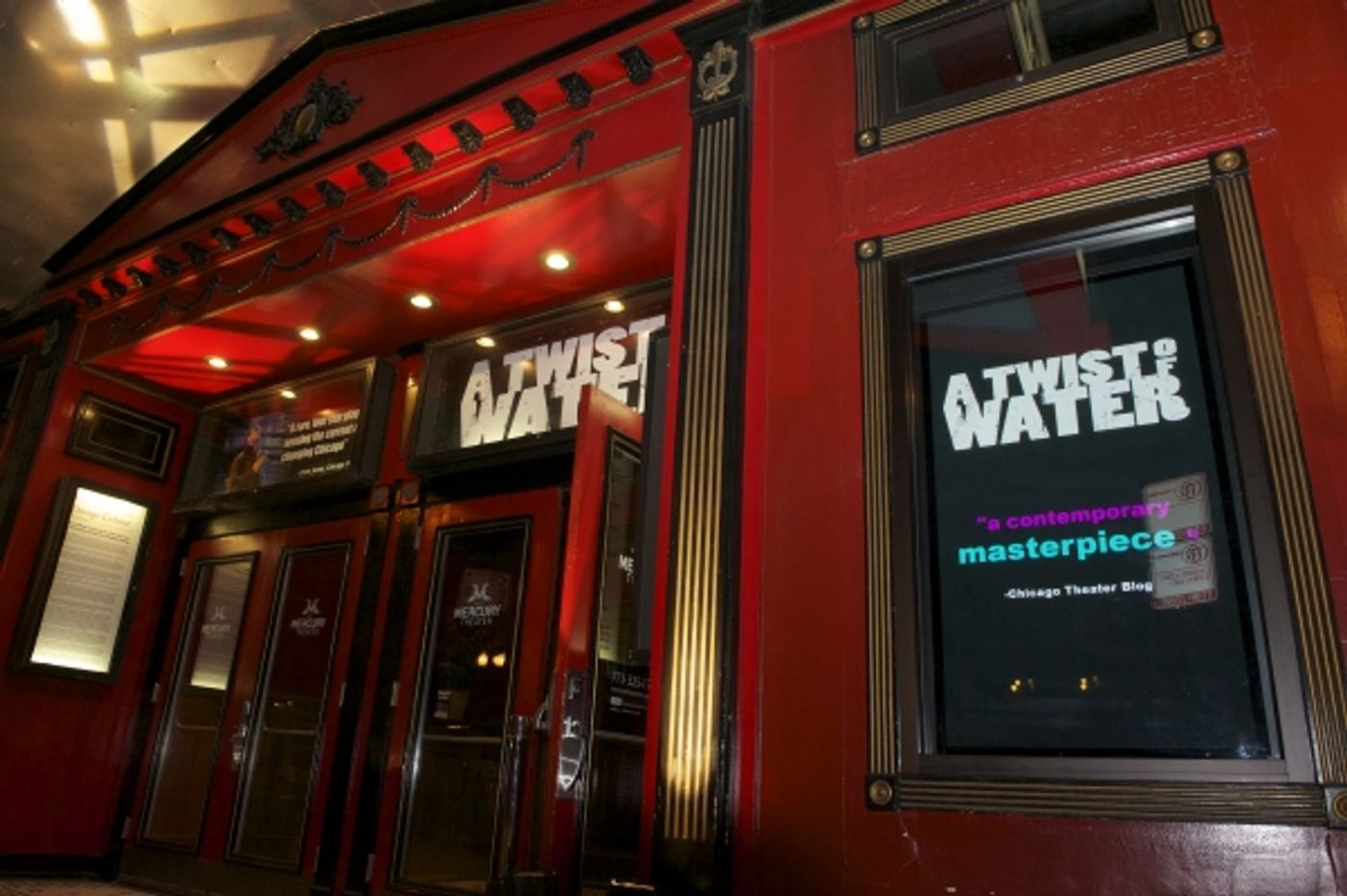 Photo Flash: Chicago's Mercury Theatre Reopens With A TWIST OF WATER!  Image
