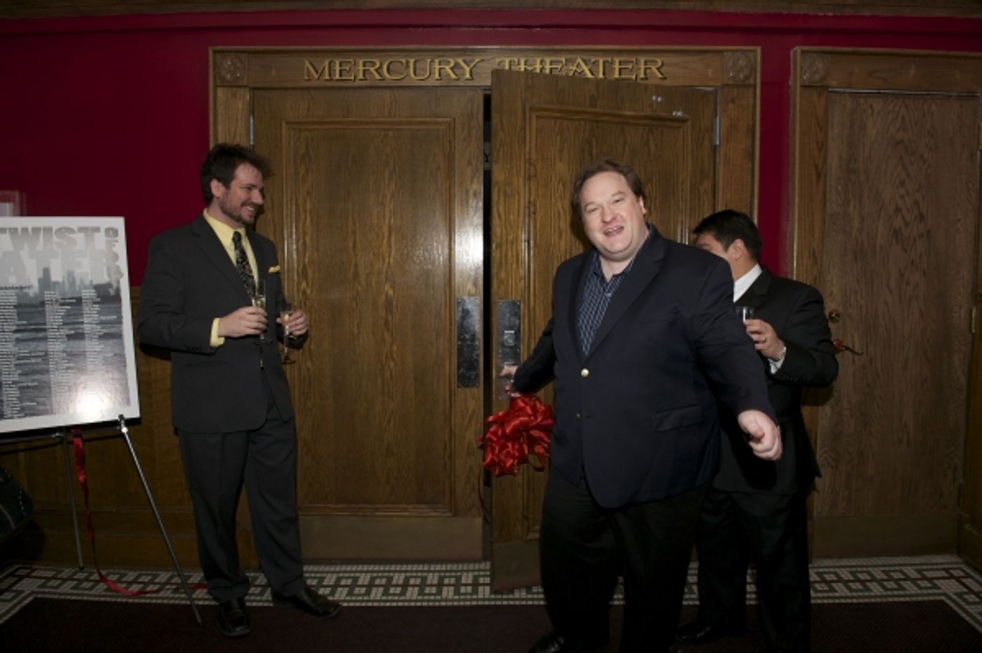 Photo Flash: Chicago's Mercury Theatre Reopens With A TWIST OF WATER!  Image