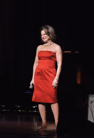Tovah Feldshuh Photo