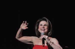 Tovah Feldshuh Photo