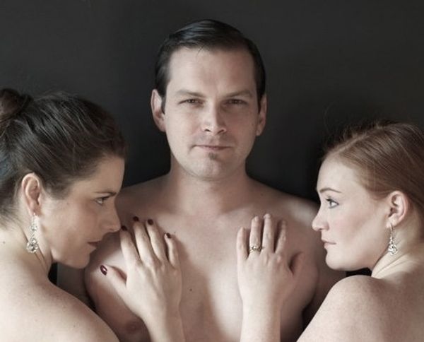 (L-R) Haley Johnson as the Marquise de Merteuil, Nils Swanson as Vicomte de Valmont,  Photo