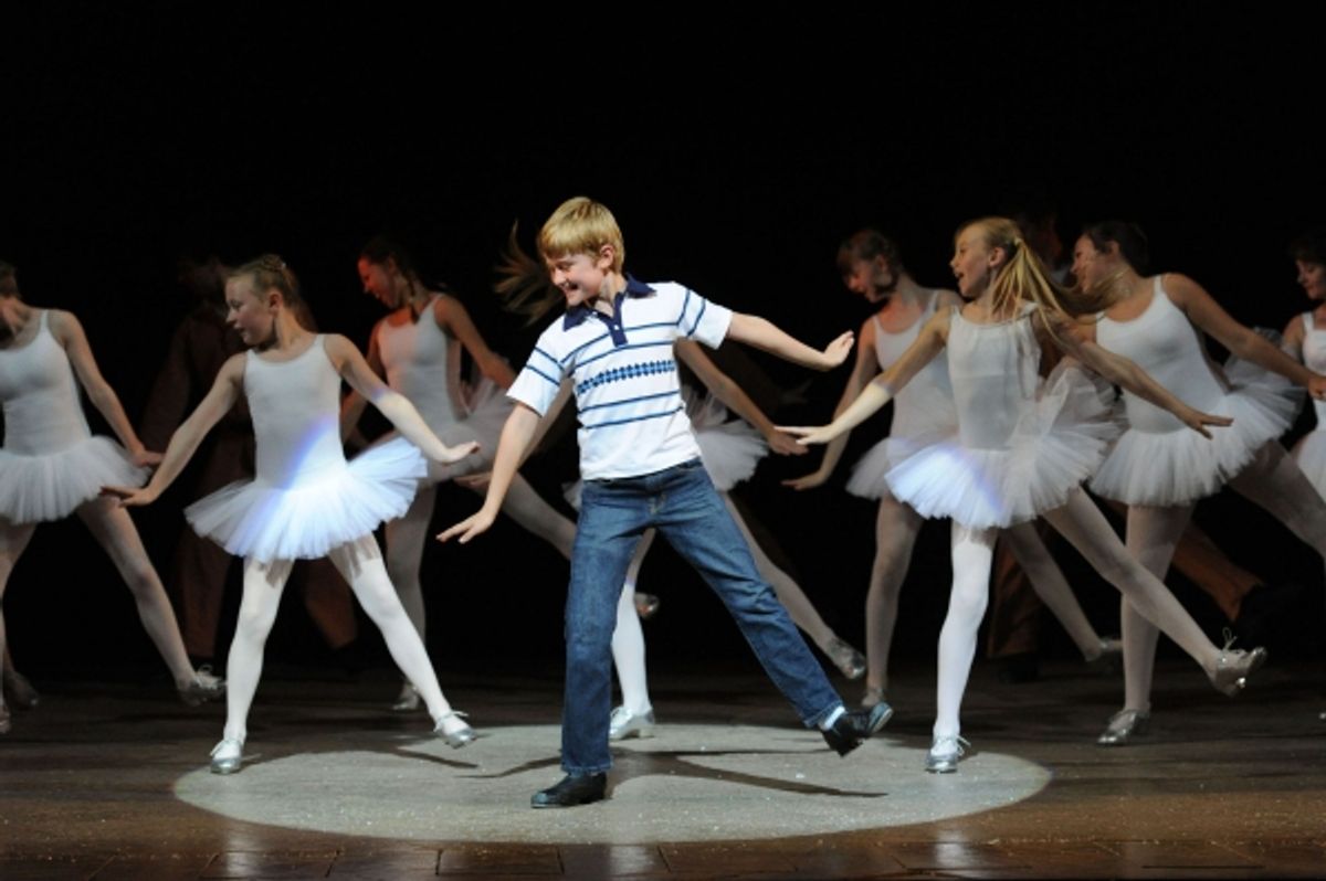 Scott McKenzie and cast at 