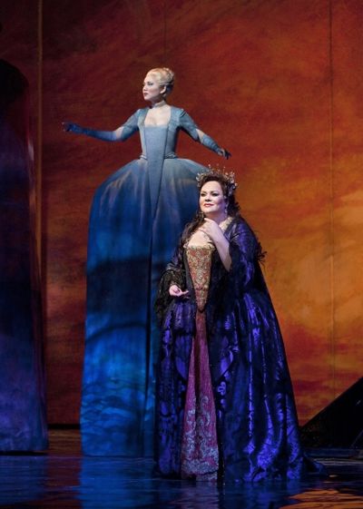 Lei Xu as Echo and Violeta Urmana as Ariadne Photo