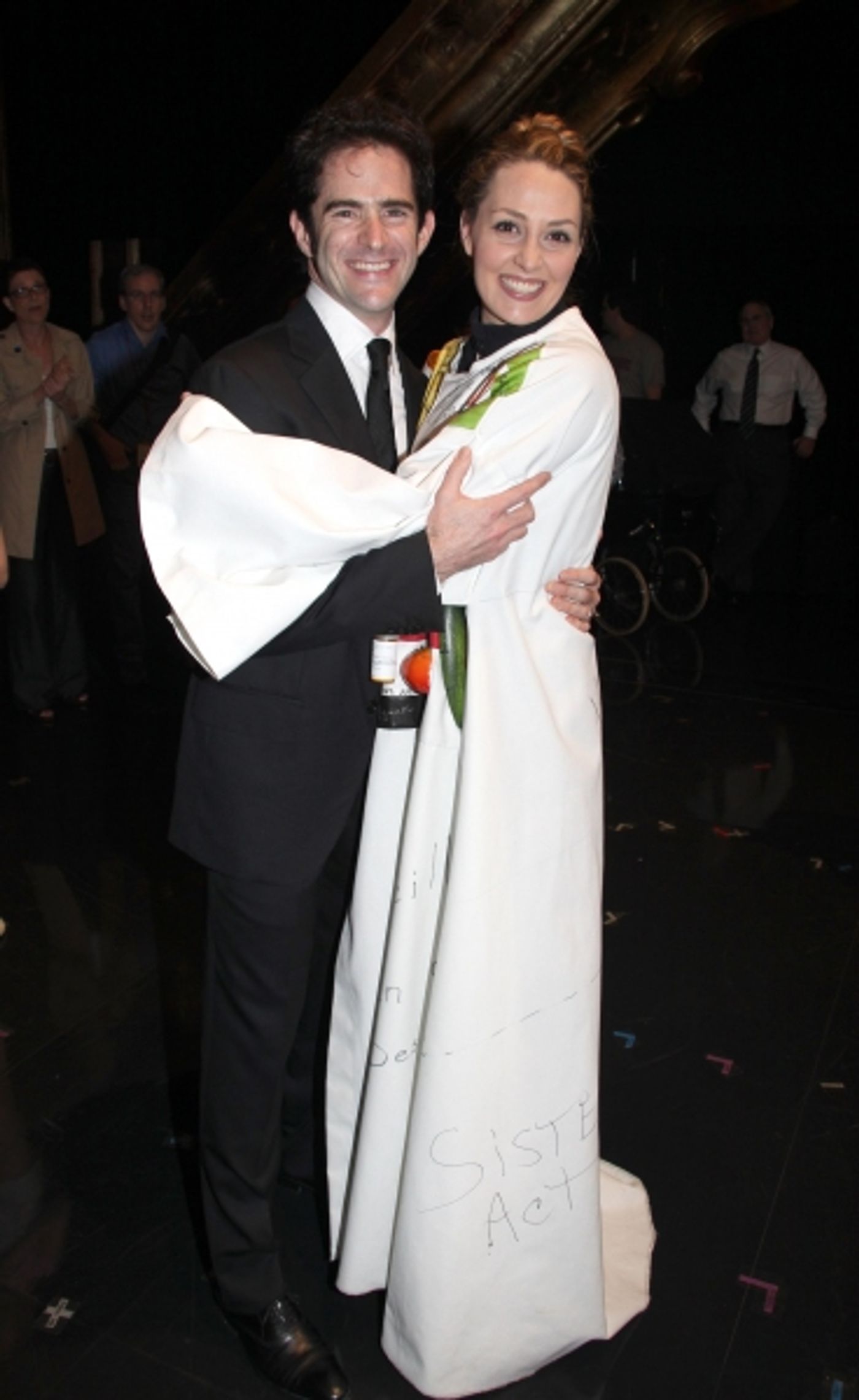 Photo Coverage: THE PEOPLE IN THE PICTURE Gypsy Robe Ceremony  Image