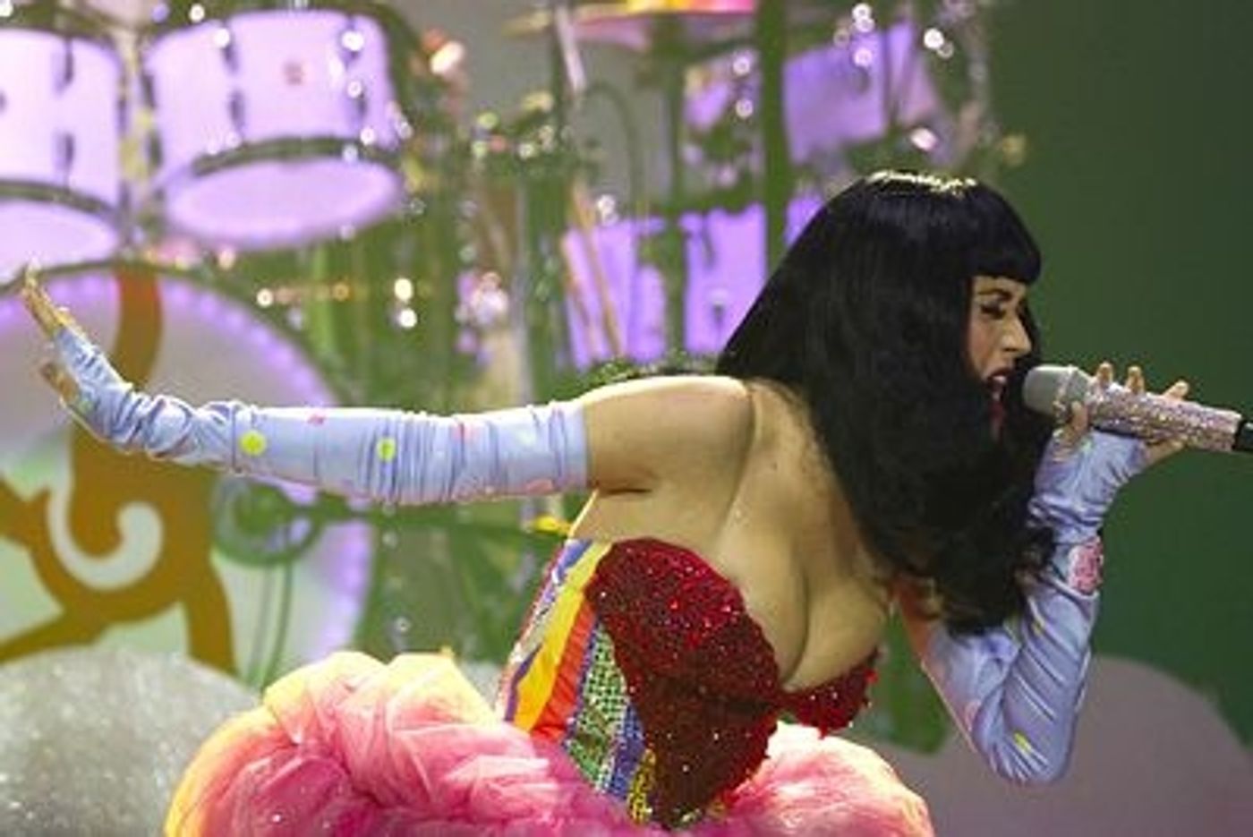 Photo Flash: Katy Perry Performs in Auckland  Image