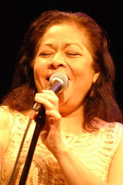 Alma Mendoza Photo