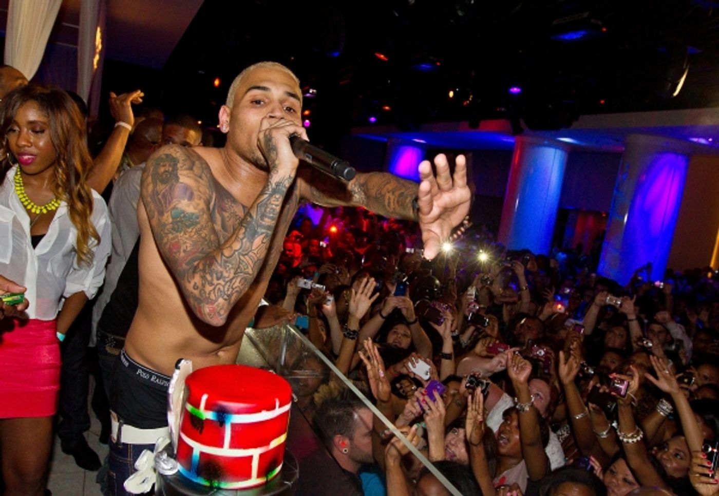 Photo Coverage: Chris Brown Celebrates 22nd Birthday at PURE Nightclub in Las Vegas  Image
