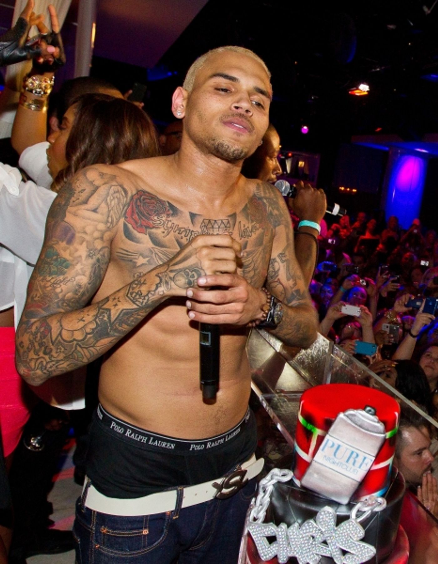Photo Coverage: Chris Brown Celebrates 22nd Birthday at PURE Nightclub in Las Vegas  Image