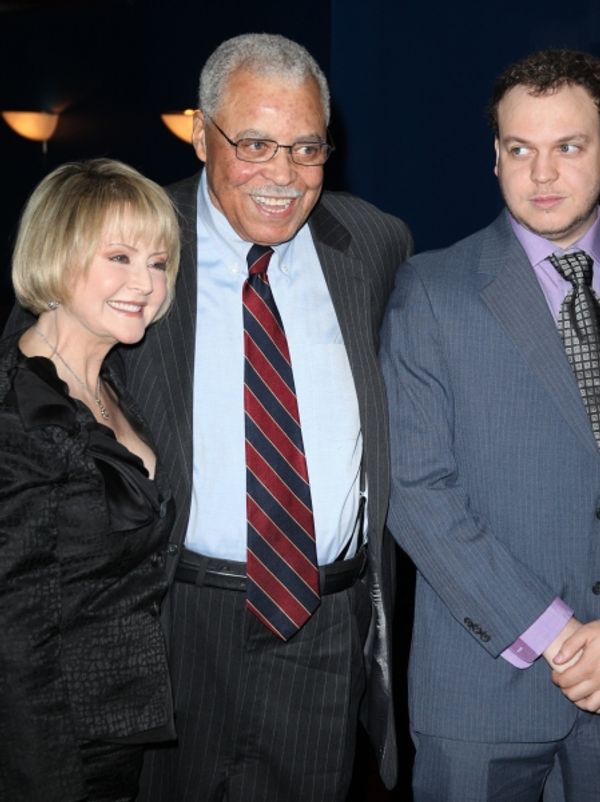 Cecilia Hart & James Earl Jones & Flynn Jones attending The Eugene O'Neill Theater Ce Photo