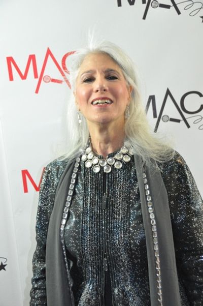 Jamie deRoy Photo