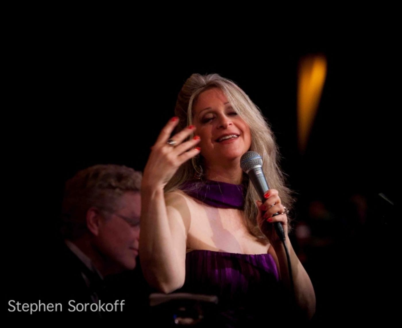 Photo Coverage: JULIE BUDD Makes Metropolitan Room Debut  Image