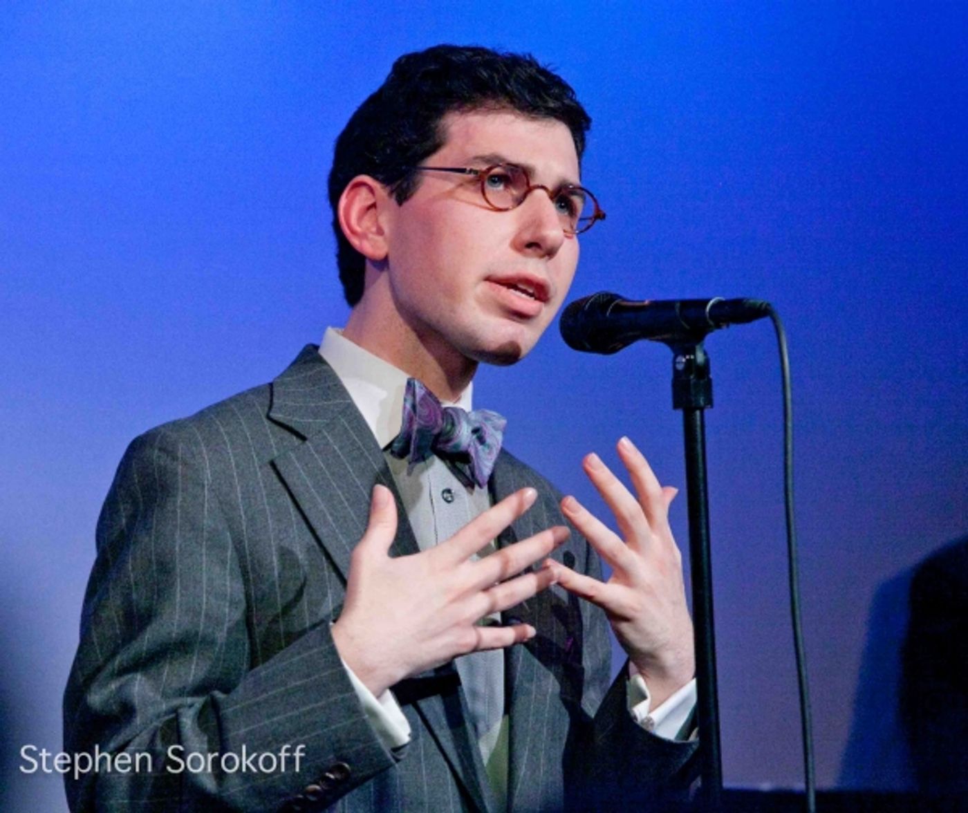 Photo Coverage: 'HAVE STRINGS, WILL SWING' - Aaron Weinstein Plays the Metropolitan Room Photo Coverage: 'HAVE STRINGS, WILL SWING' - Aaron Weinstein Plays the Metropolitan Room Image