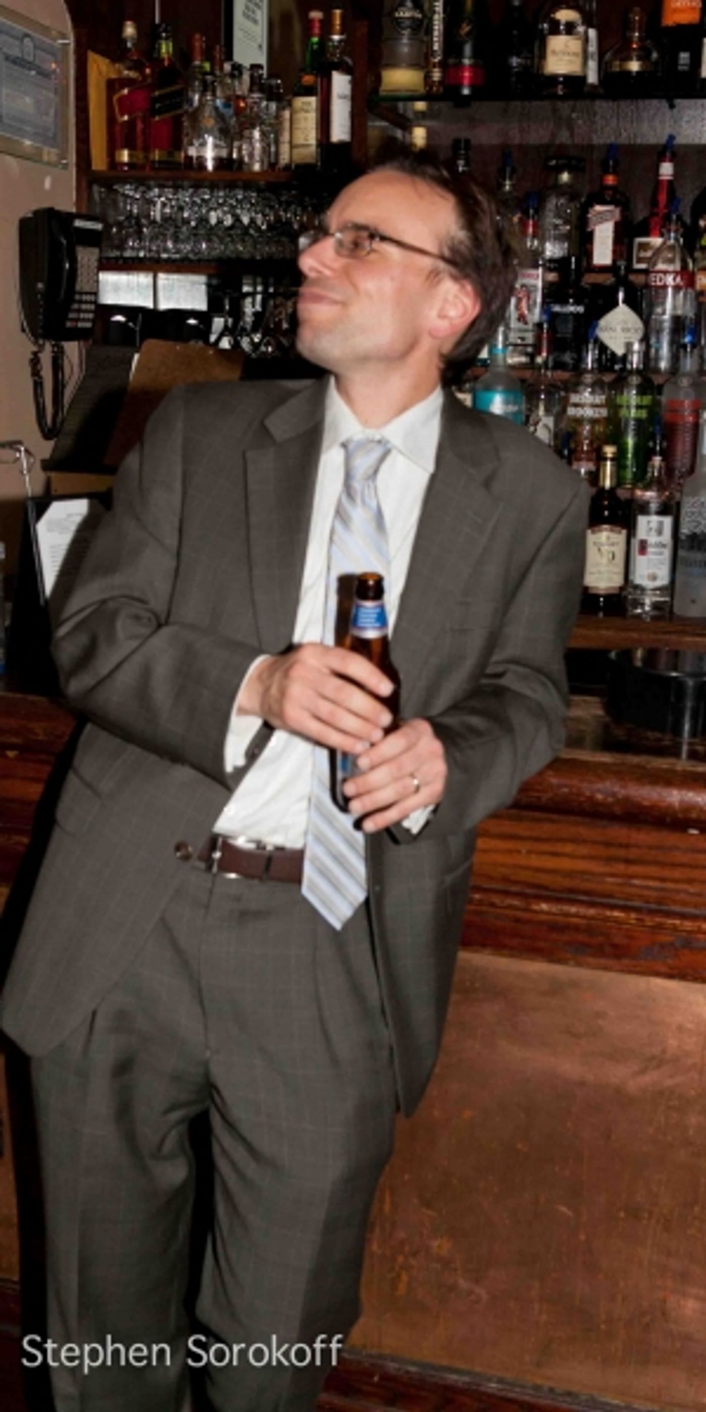 Photo Coverage: 'HAVE STRINGS, WILL SWING' - Aaron Weinstein Plays the Metropolitan Room  Image