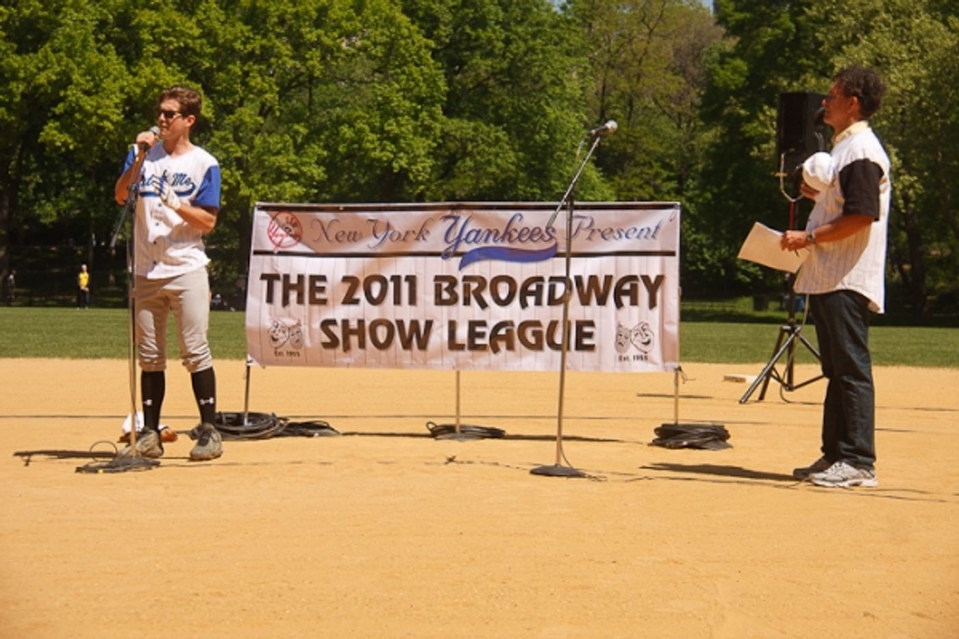 Photo Coverage: Tveit, CATCH ME, Falco & More Kick Off Broadway Show Softball League  Image