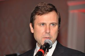 Senator Thomas H. Kean, Jr. Photo