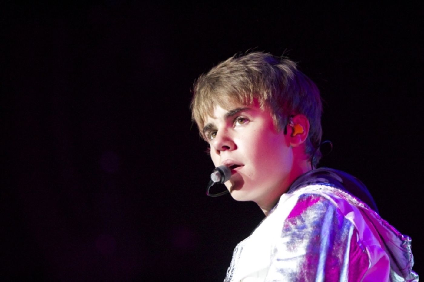 Photo Flash: Justin Bieber Live in Hong Kong  Image