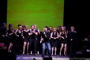 Jake Epstein and the T20 Emerging Artists Choir Photo