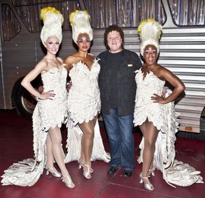 Ashley Spencer, Jacqueline B. Arnold, Dot-Marie Jones and Anastacia McCleskey @ BroadwayWorld Ashley Spencer, Jacqueline B. Arnold, Dot-Marie Jones and Anastacia McCleskey Photo