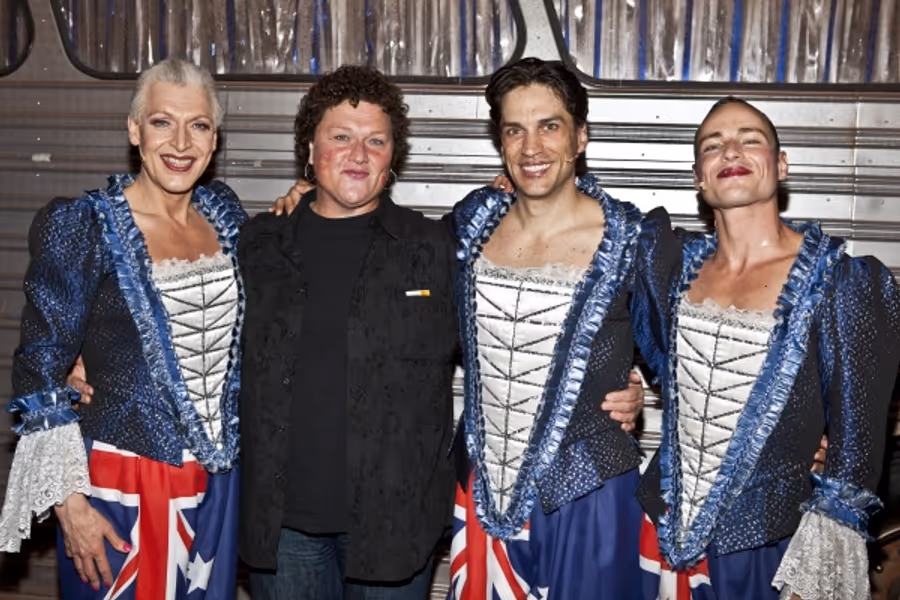 Photo Coverage: GLEE's 'Coach Beiste' Visits PRISCILLA Image