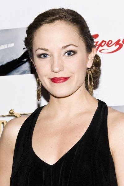 Laura Osnes Photo