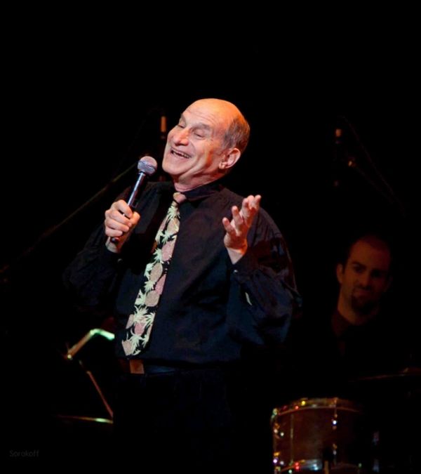 Stephen Mo Hannan Photo