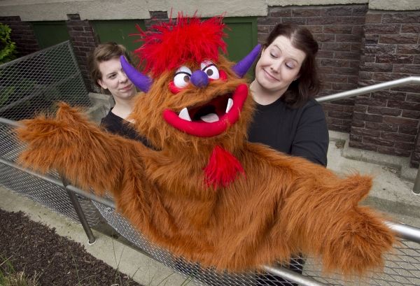 Photo Flash: The Phoenix Theatre Presents Avenue Q Photo Flash: The Phoenix Theatre Presents Avenue Q Image