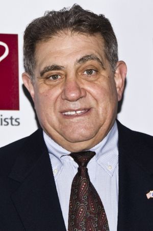 Dan Lauria @ BroadwayWorld Dan Lauria Photo