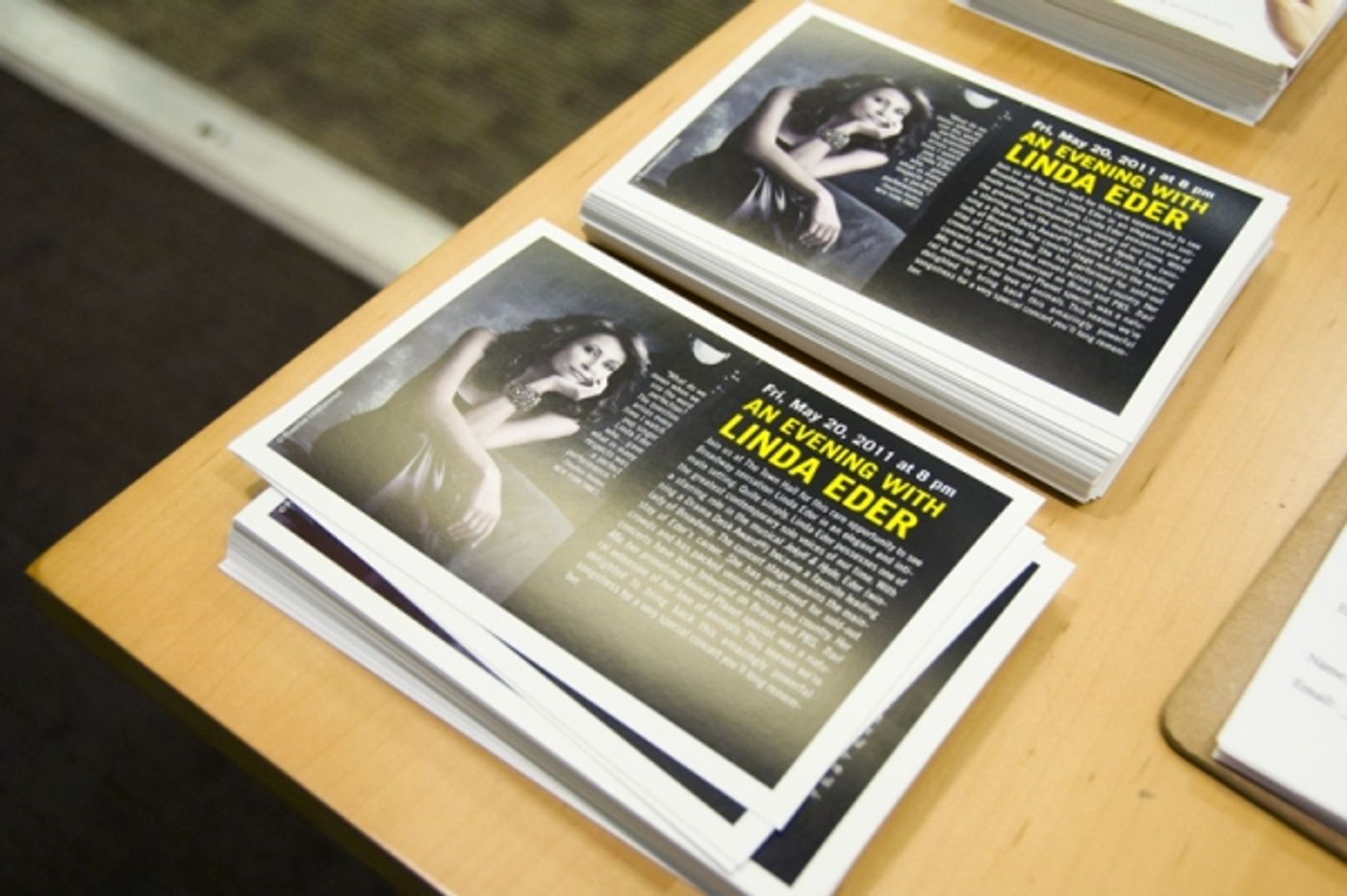 Photo Coverage: Linda Eder Promotes New Album at Barnes & Noble Photo Coverage: Linda Eder Promotes New Album at Barnes & Noble Image