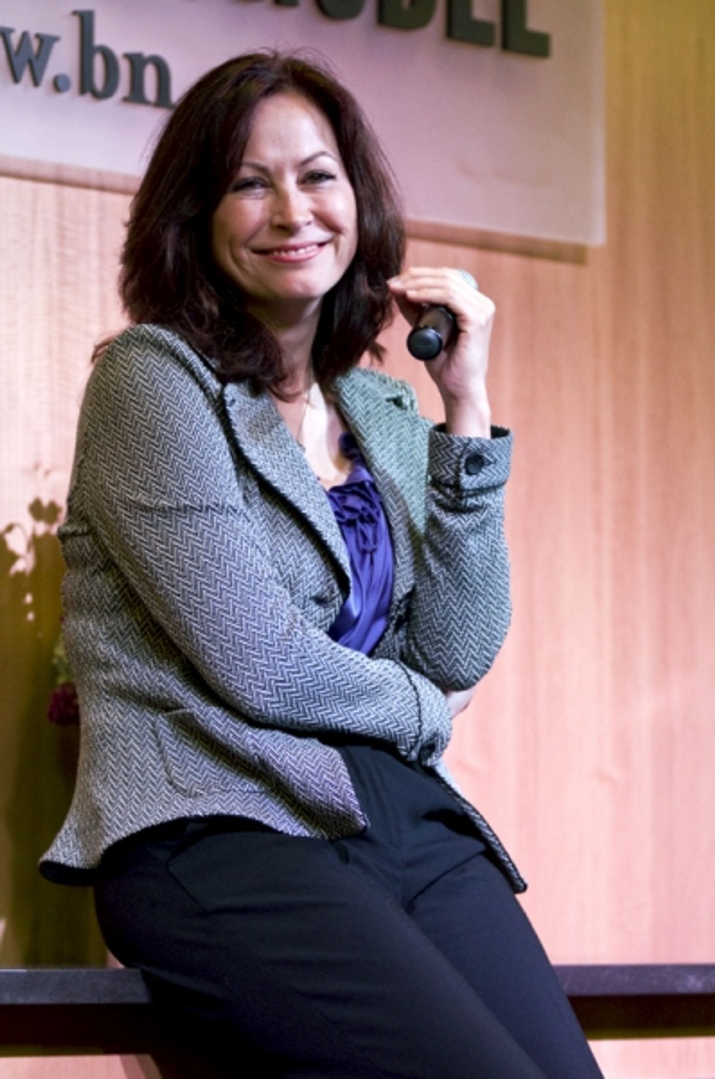 Photo Coverage: Linda Eder Promotes New Album at Barnes & Noble  Image