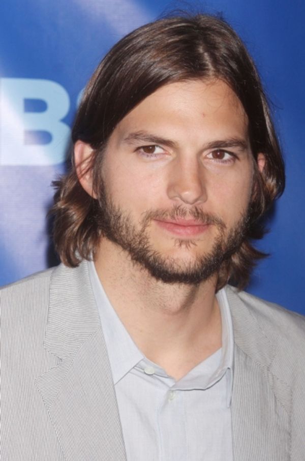 Ashton Kutcher Photo