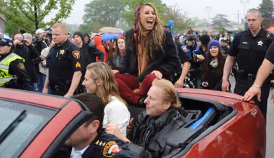 Haley Reinhart  Photo
