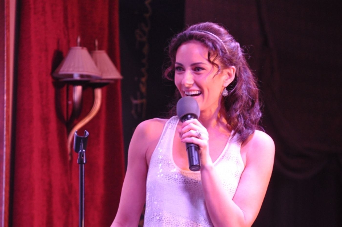Photo Flash: Laura Benanti Brings LET ME ENTERTAIN YOU to Feinstein's  Image