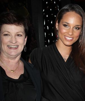 Terria Joseph & daughter Alicia Keys attending the Woodie King Jr's NFT New Federal Theatre 40th Reunion Gala Benefit Awards Presentation in New York City. @ BroadwayWorld Terria Joseph & daughter Alicia Keys attending the Woodie King Jr's NFT New Federal T Photo