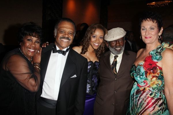 Starletta DuPois, Ted Lange, Chrystee Pharris, Garrett Morris & Guest attending the W Photo
