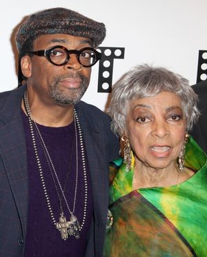 Spike Lee & Ruby Dee attending the Woodie King Jr's NFT New Federal Theatre 40th Reunion Gala Benefit in New York City. @ BroadwayWorld Spike Lee & Ruby Dee attending the Woodie King Jr's NFT New Federal Theatre 40th Reun Photo