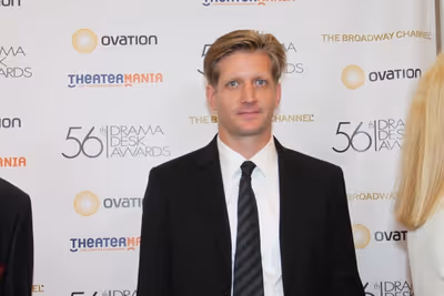 Paul Sparks Photo