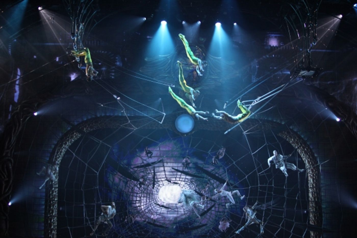 Photo Coverage: Cirque Du Soleil's ZARKANA at Radio City - First Look!  Image