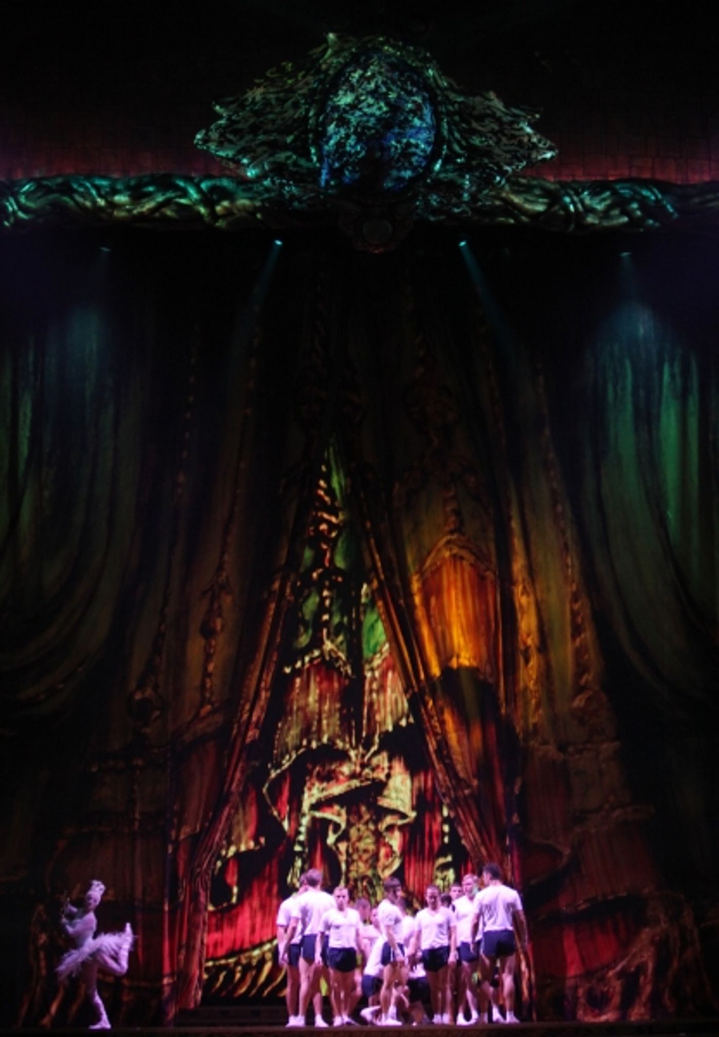 Photo Coverage: Cirque Du Soleil's ZARKANA at Radio City - First Look!  Image