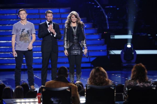 Scotty McCreery, Ryan Seascrest, Lauren Alaina Photo