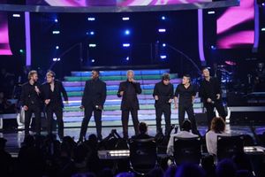 Top 12 boys with Tom Jones Photo