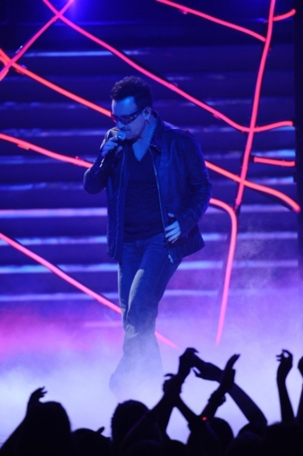 AMERICAN IDOL: Special guests Reeve Carney and U2 perform during the season ten AMERICAN IDOL GRAND FINALE at the Nokia Theatre on Weds. May 25, 2011 in Los Angeles, California.  CR: Michael Becker/FOX at 