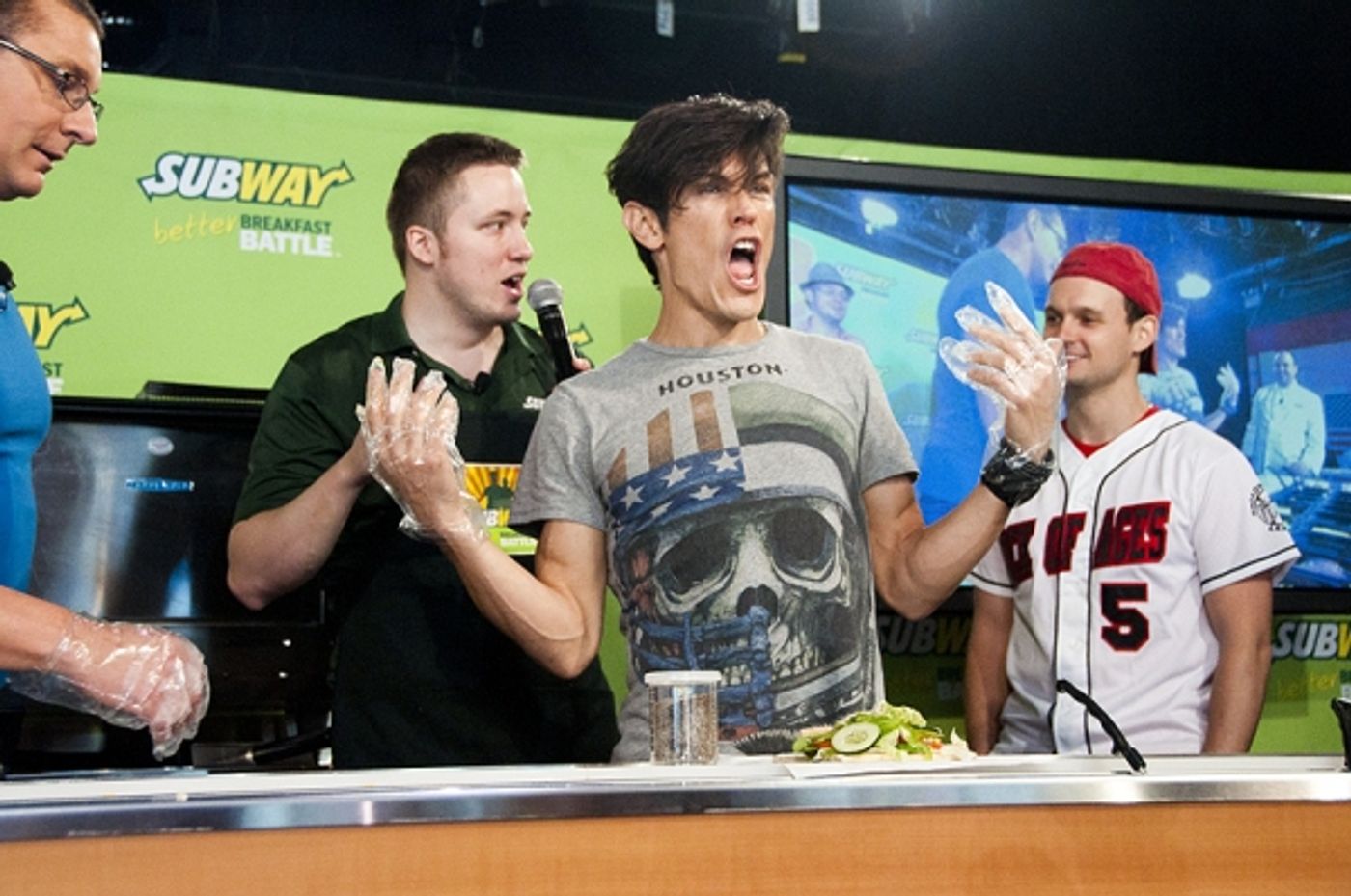 Photo Coverage: Celebrity Chef Robert Irvine Challenges ROCK OF AGES in Subway's Contest  Image