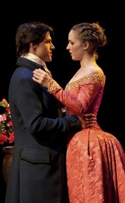 Finn Wittrock, Amanda Quaid Photo