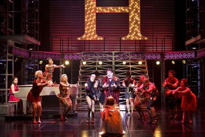 Bruce Dow and the cast of Jesus Christ Superstar Photo