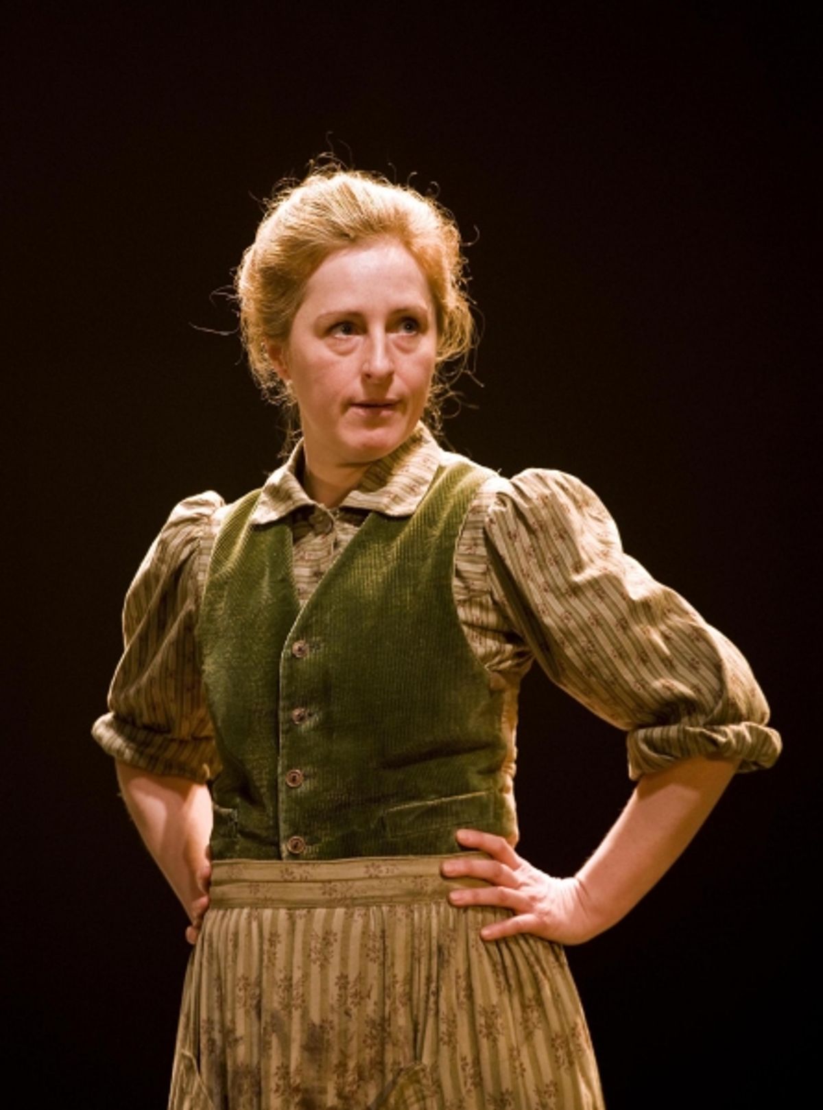 Rose Narracott (Nicola Stephenson)  at 