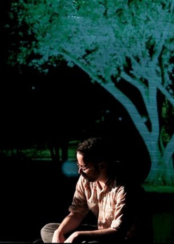 Struck: Robert Saietta as Leon Photo