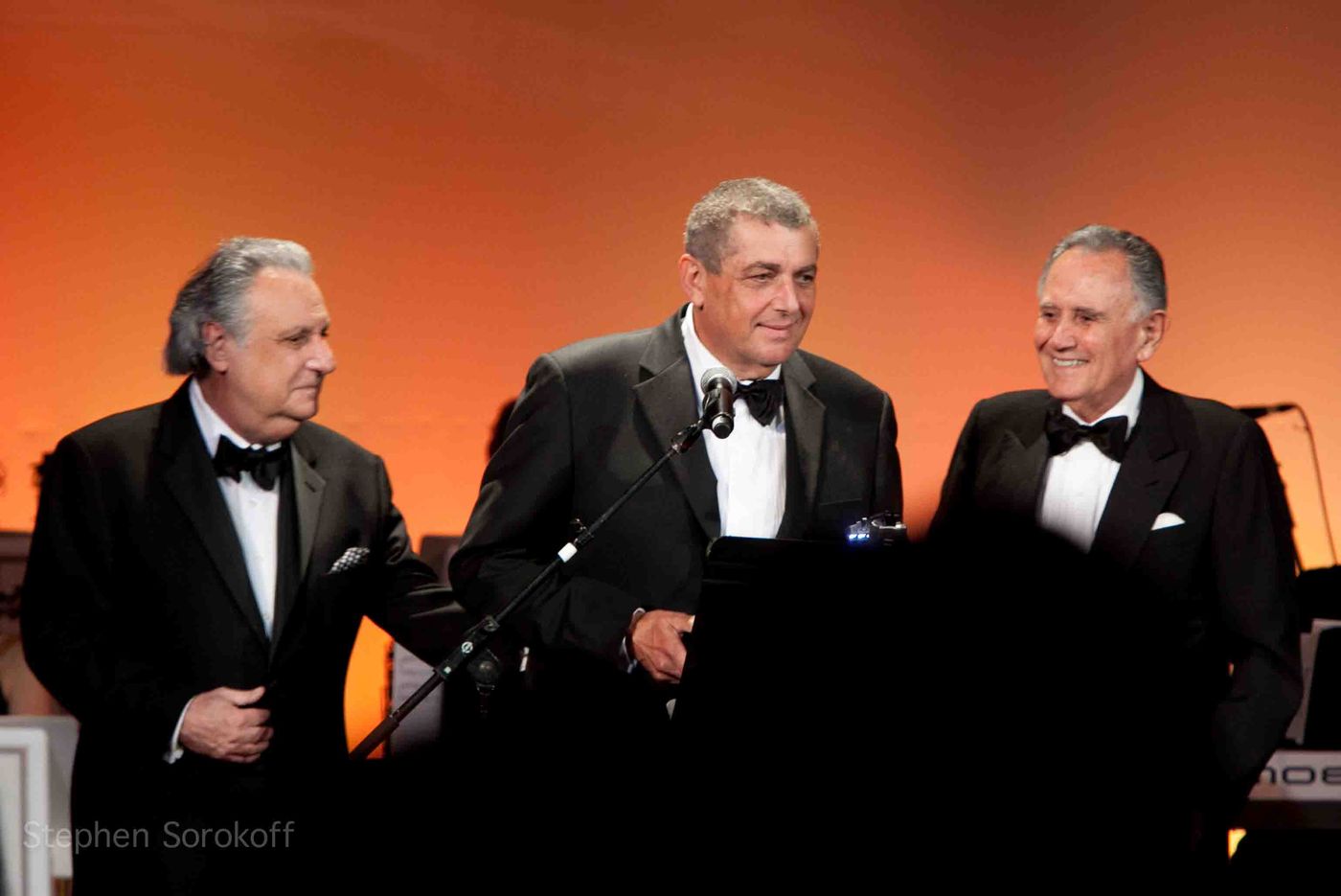 Photo Coverage: The Friar's Foundation Honors Connie Francis and Leonard A. Wilf at Applause Award Gala  Image