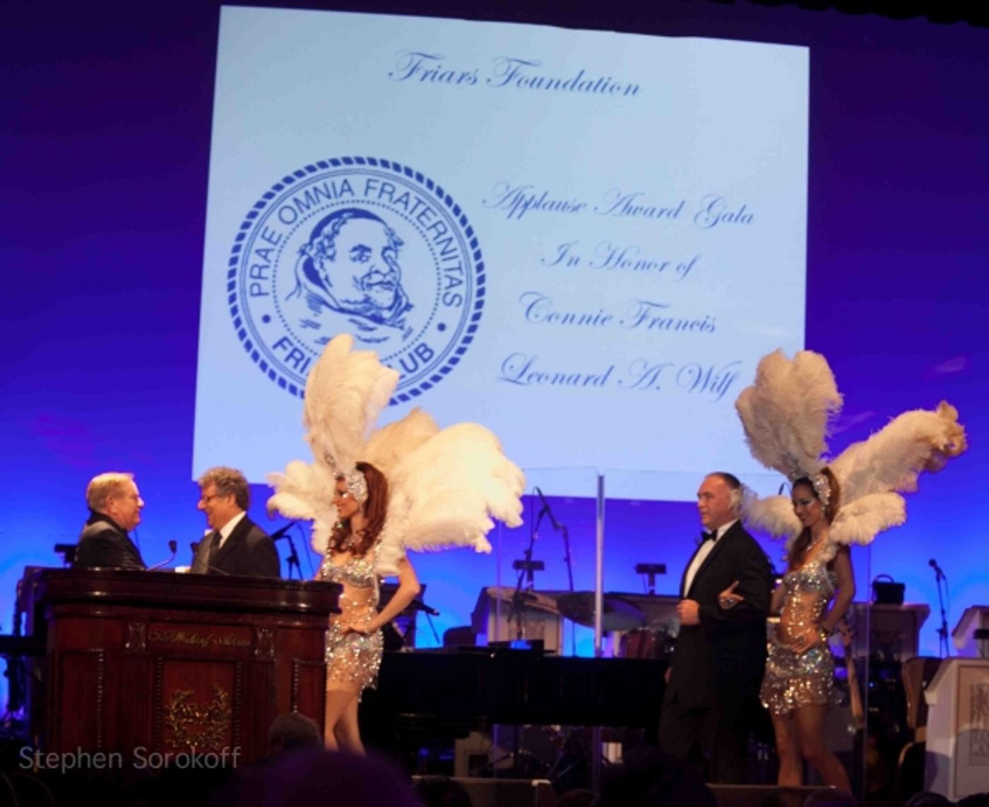 Photo Coverage: The Friar's Foundation Honors Connie Francis and Leonard A. Wilf at Applause Award Gala  Image