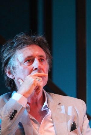 Gabriel Byrne Photo