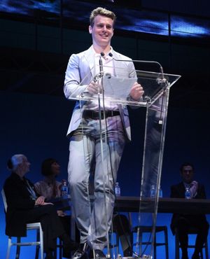 Jonathan Groff Photo